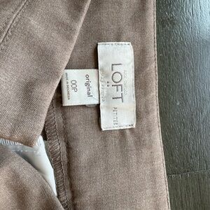 Loft Petite tan colored pants in 00P